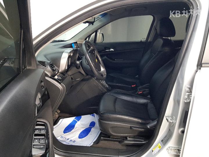 Chevrolet Orlando LT Premium 9