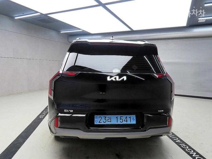 Kia EV9 AWD GT-line 4