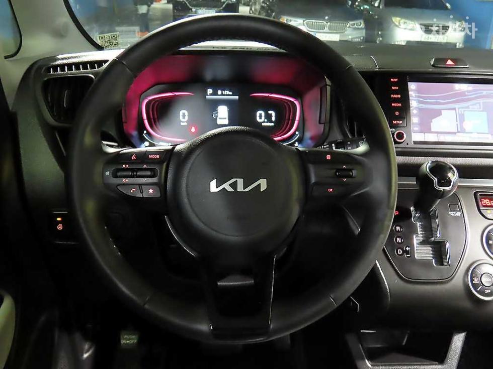 2025 - kia kia