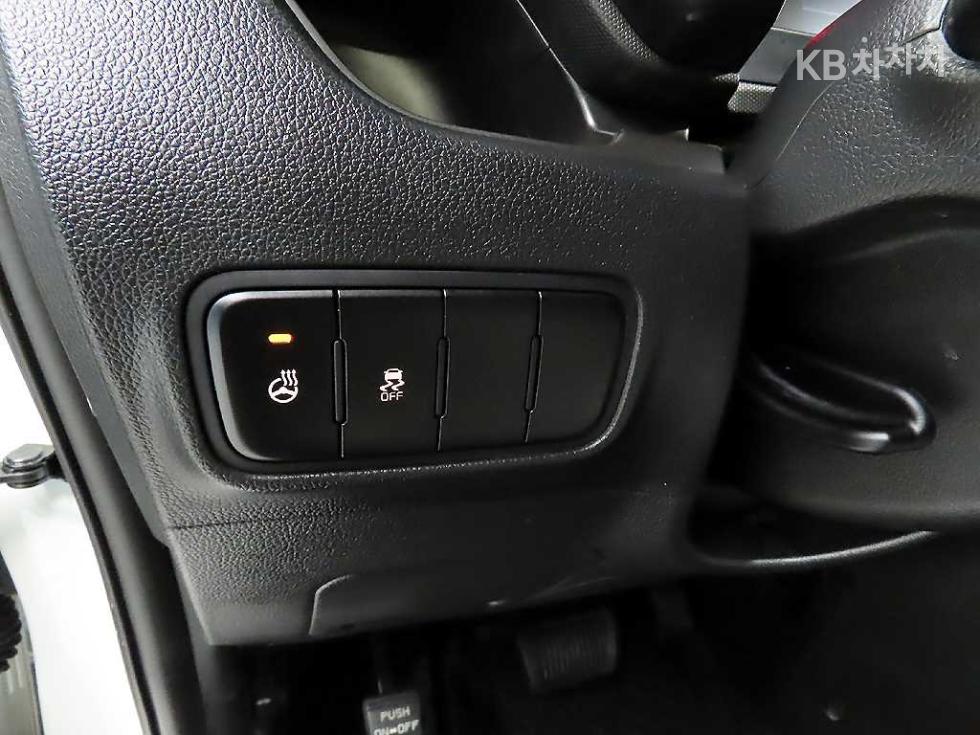 2025 - kia kia