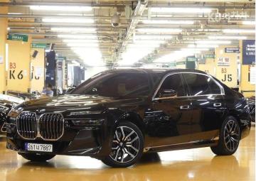 BMW 7er 740d xDrive — foto 1