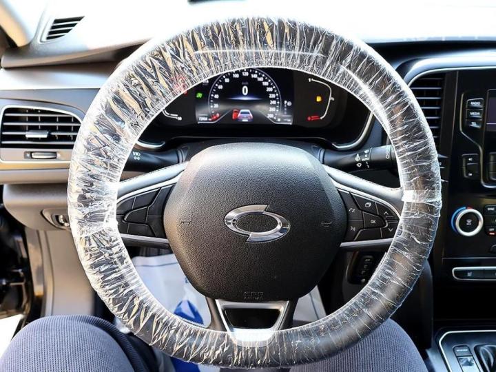 Renault SM6 1.3 TCe 260 SE 9