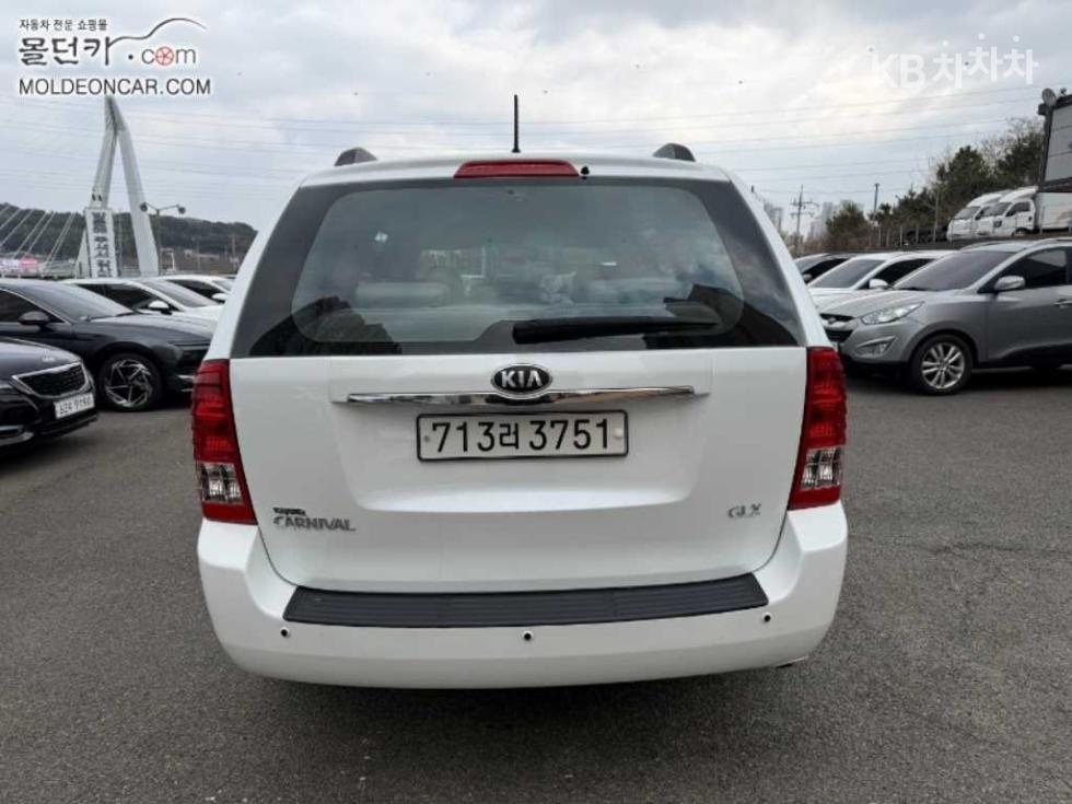 2013 - kia carnival