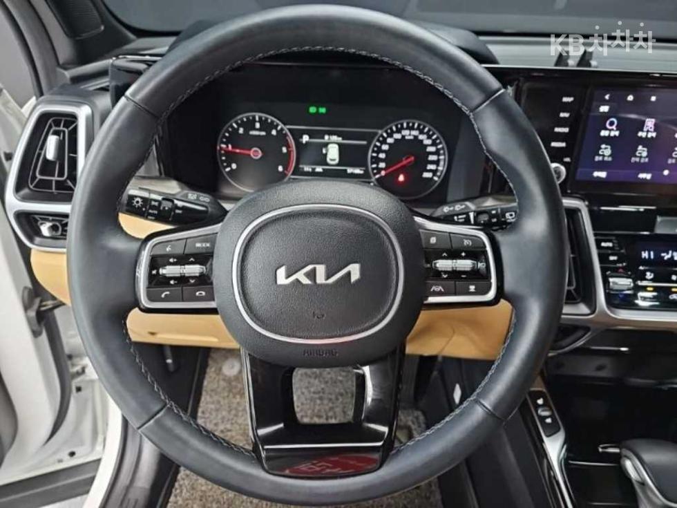 2023 - kia sorento