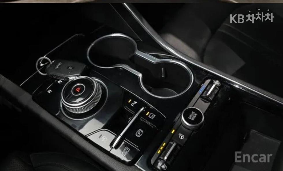 2020 - kia k5