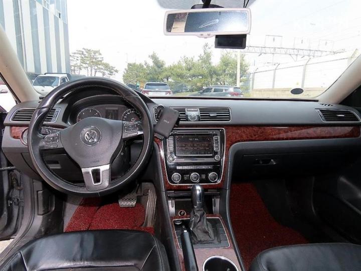 Volkswagen Passat 2.0 TDI B7 11 year ~ 8