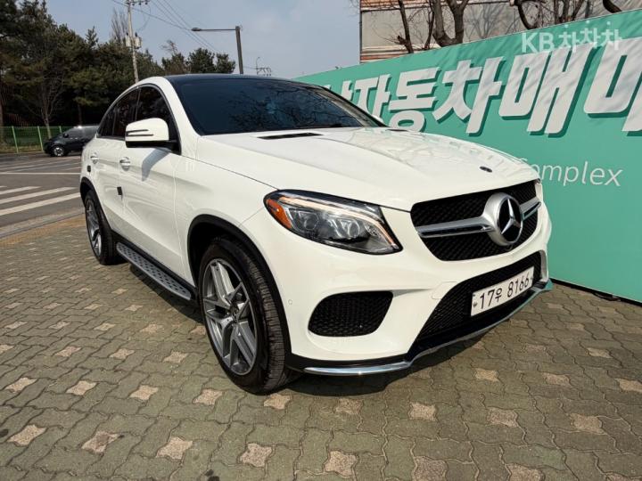 Mercedes-Benz GLE-Class W166 350d 4Matic Coupe 4