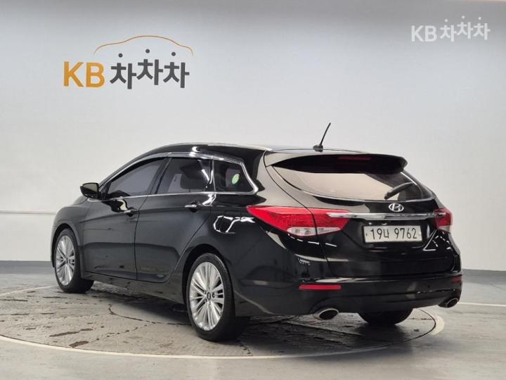 Hyundai i40 2.0 GDI D-spec 3