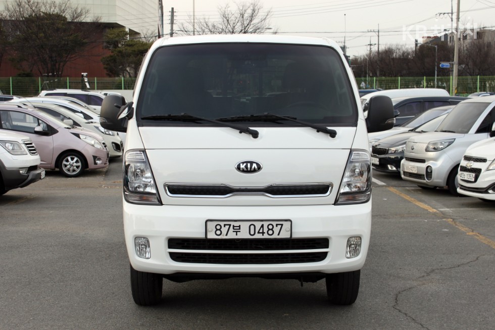 2020 - kia bongo iii
