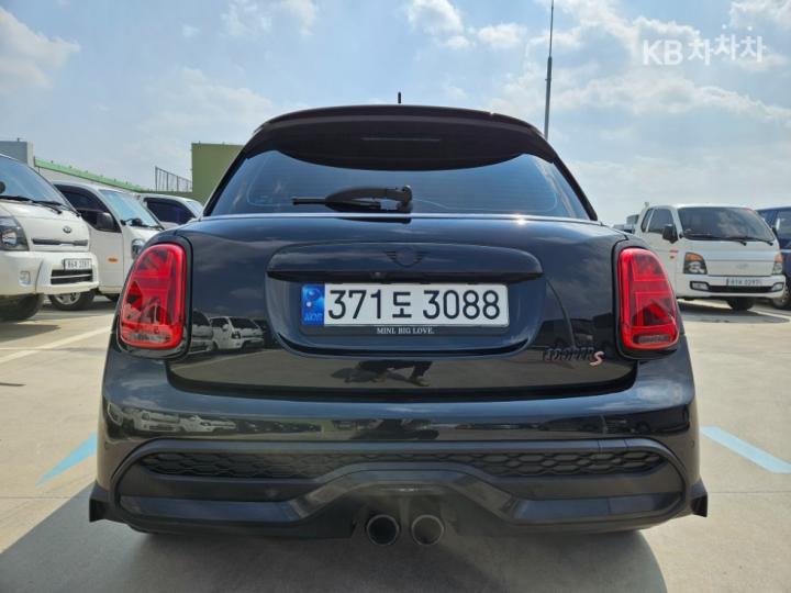 Mini Cooper 5 Duo S 2.0 Resolute Edition 7