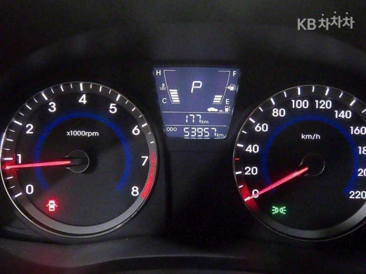 Hyundai Accent New 1.4 VVT Premier 10