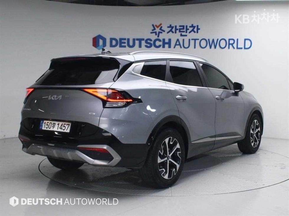 2023 - kia sportage