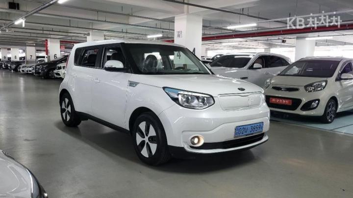 Kia Soul EV 3