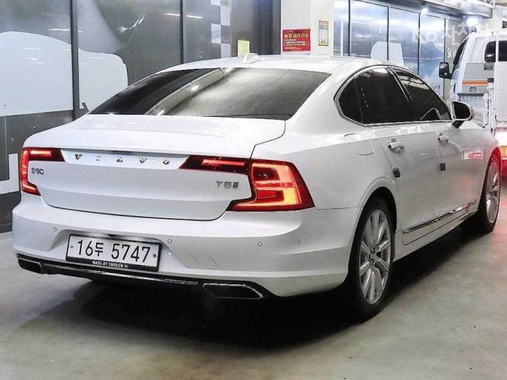 Volvo S90 T5 Inscription 5
