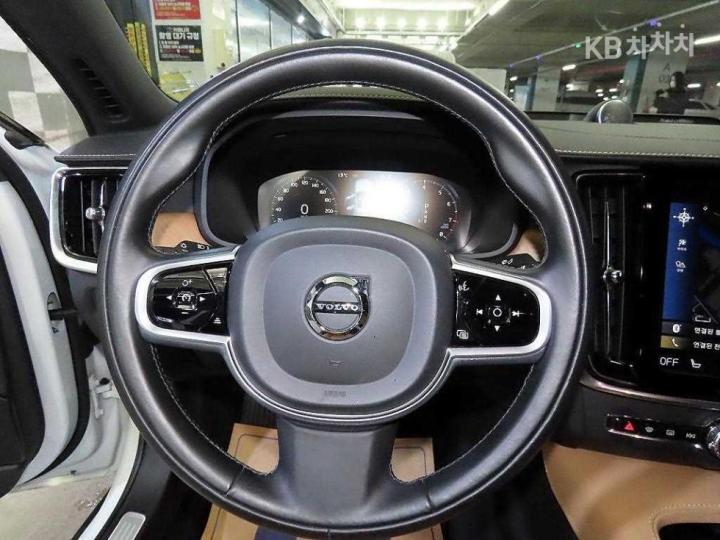 Volvo S90 T5 Inscription 9