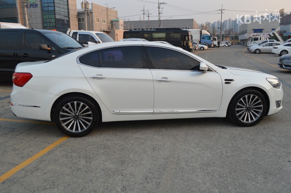 2013 - kia k7