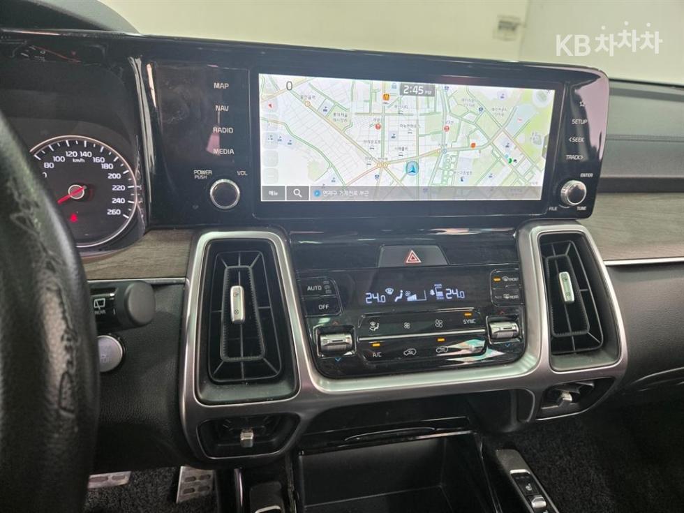 2021 - kia sorento