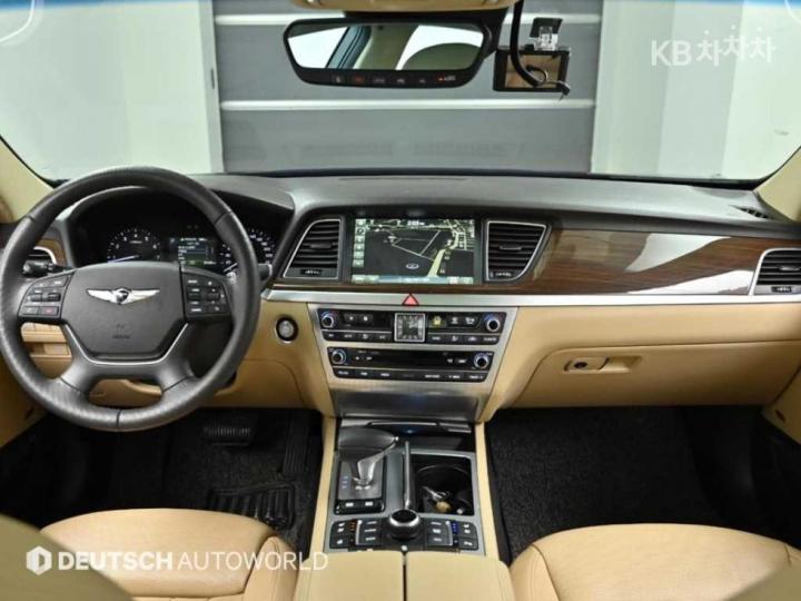 Genesis G80 3.3 GDI Premium Luxury 8
