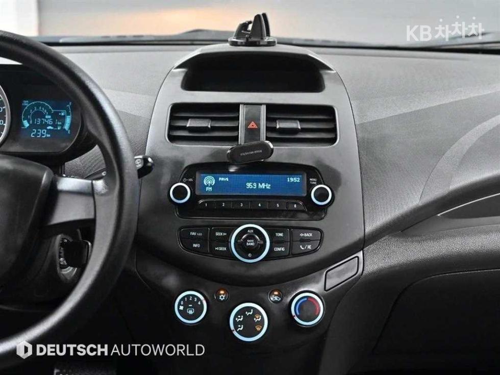 Chevrolet Spark — miniaturë 14
