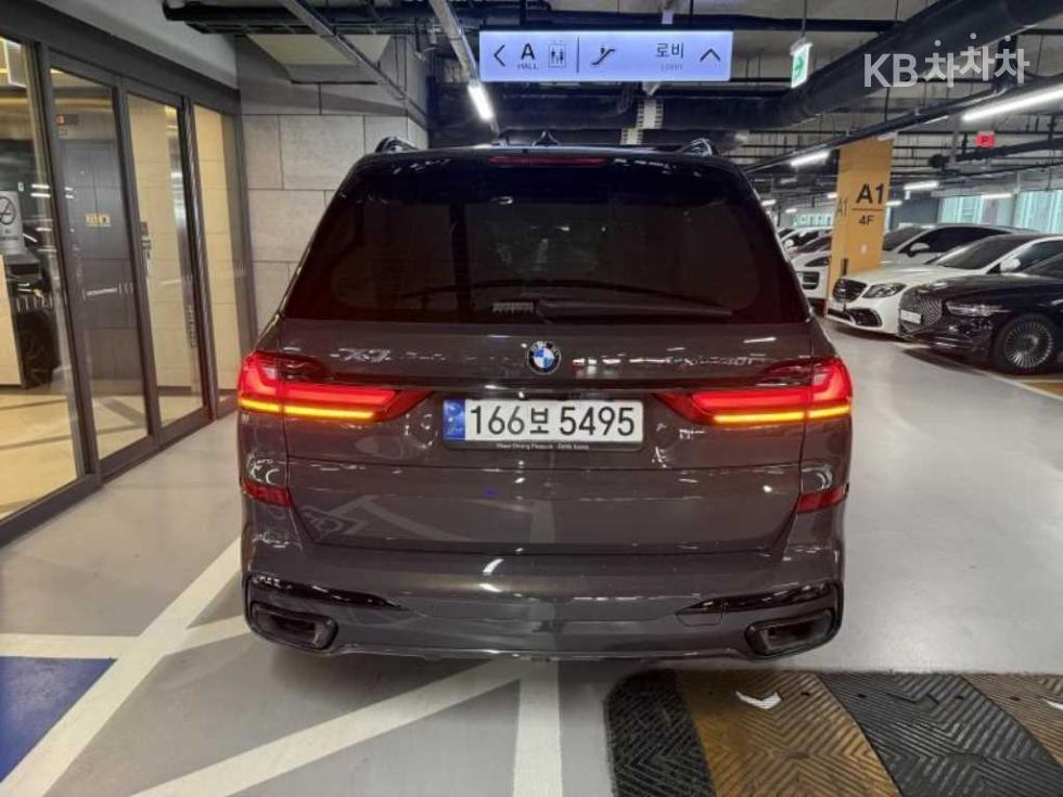 BMW X7 — miniaturë 2