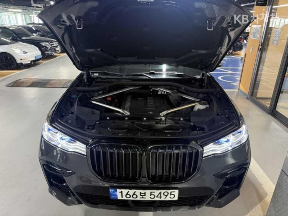 BMW X7 — miniaturë 17