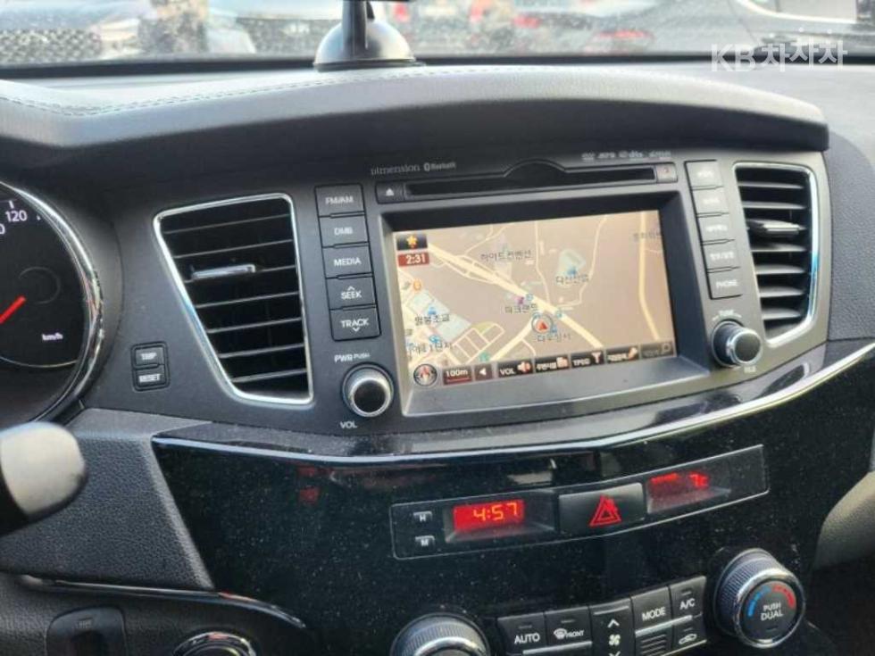 2011 - kia k7