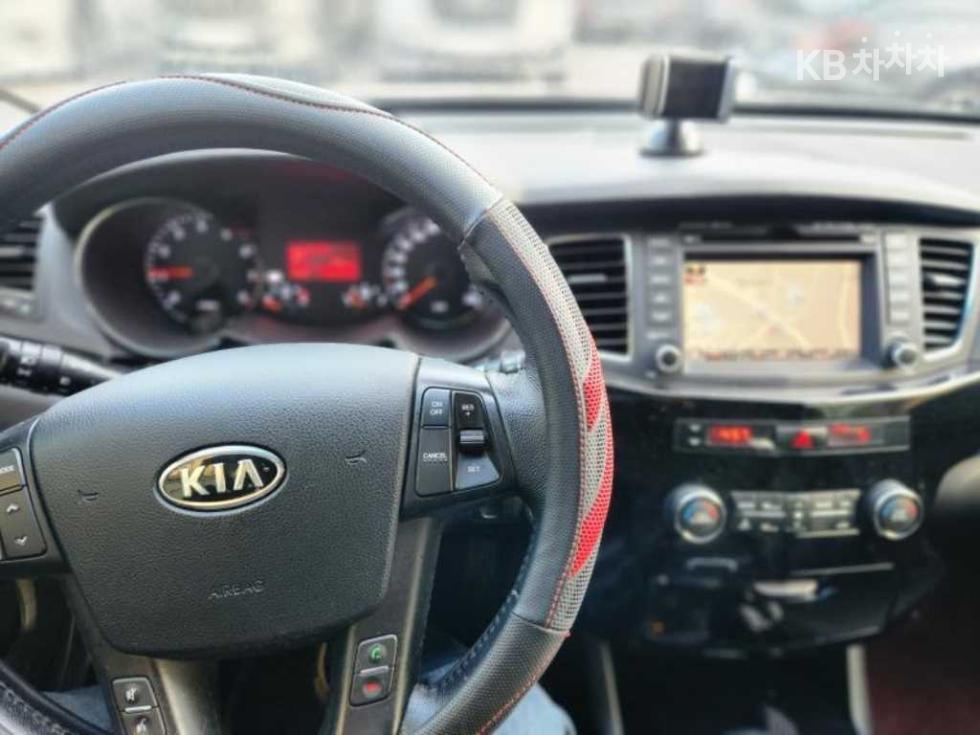 2011 - kia k7