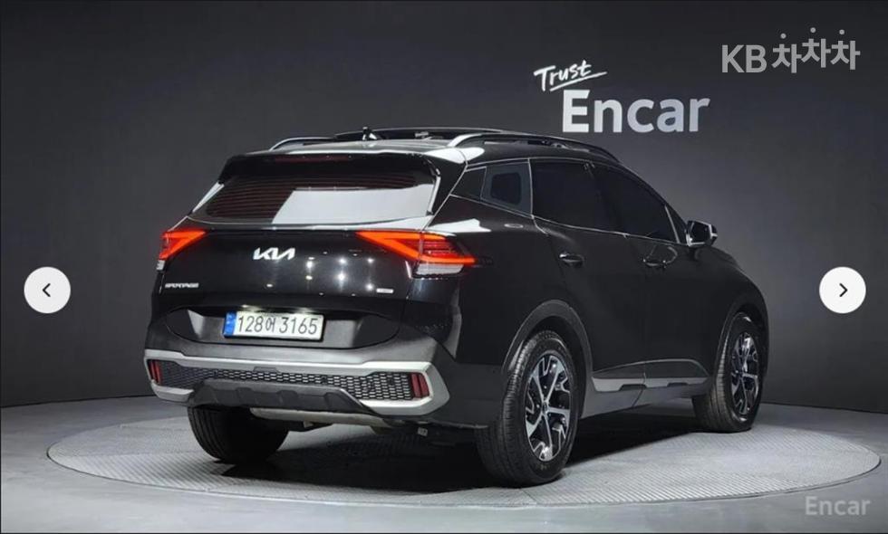 2023 - kia sportage
