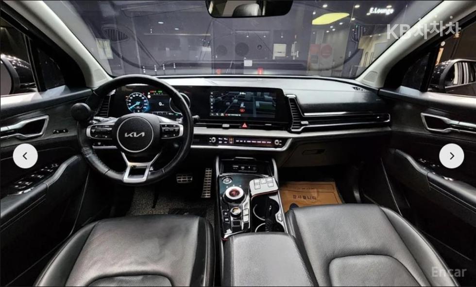2023 - kia sportage