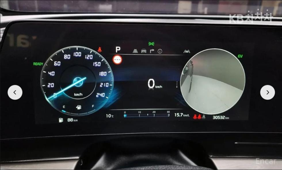 2023 - kia sportage