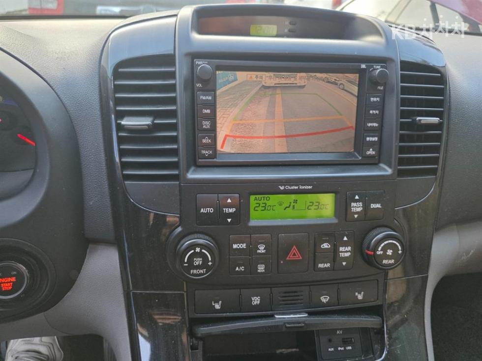 2011 - kia carnival