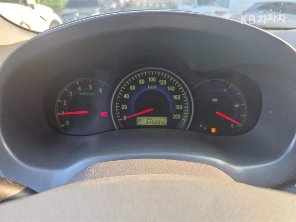 2010 - kia grand carnival