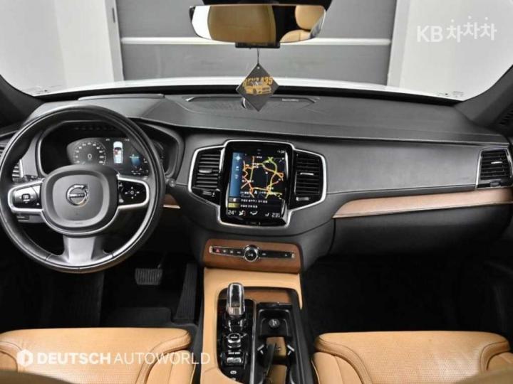Volvo XC90 T8 Inscription 8