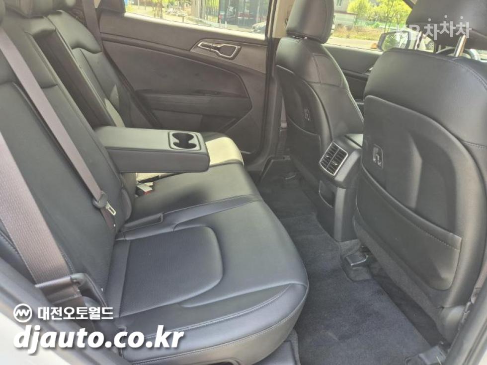 2024 - kia sportage