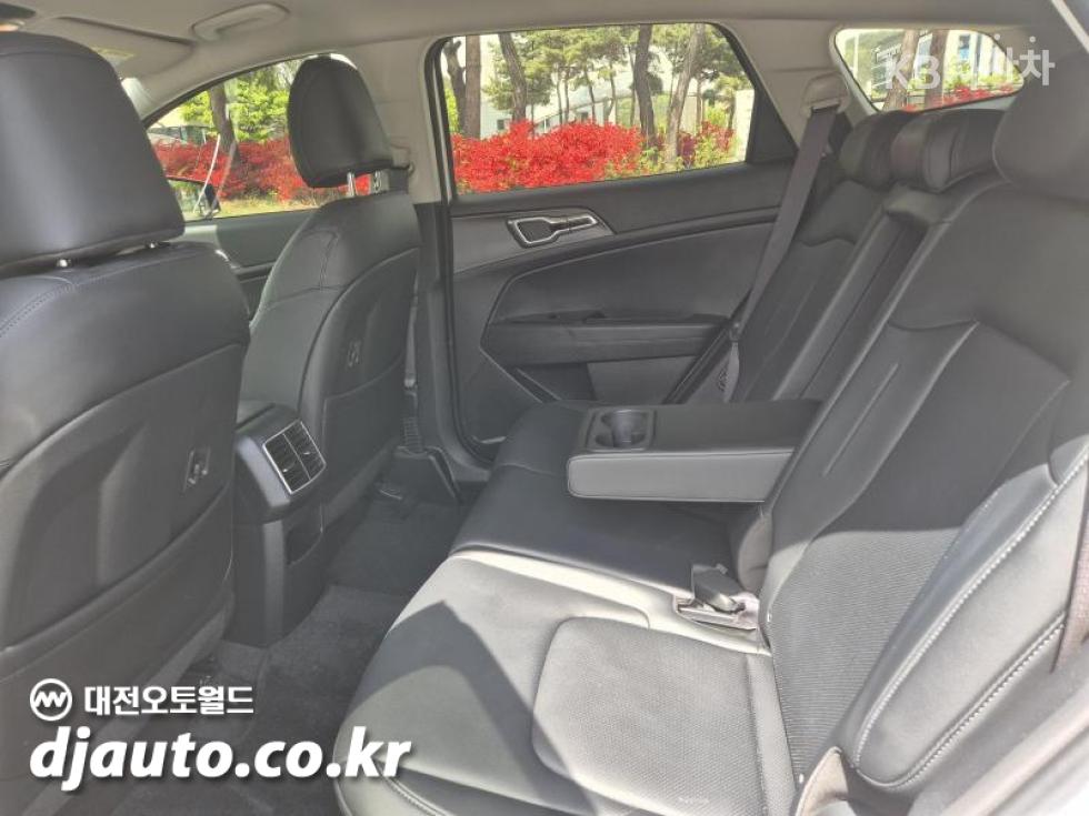 2024 - kia sportage