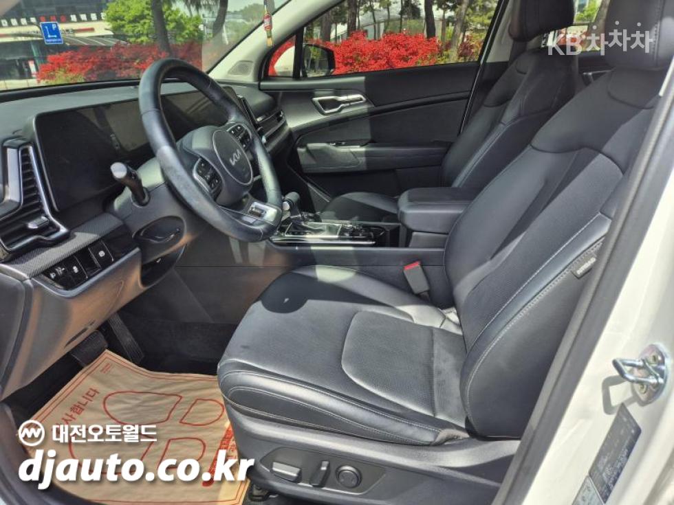 2024 - kia sportage