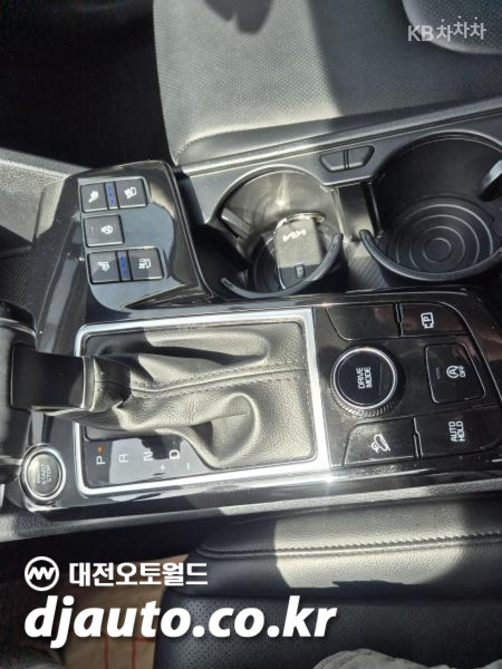 2024 - kia sportage