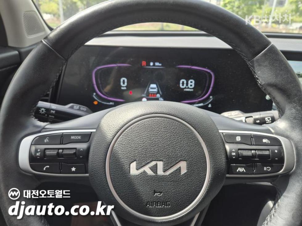 2024 - kia sportage