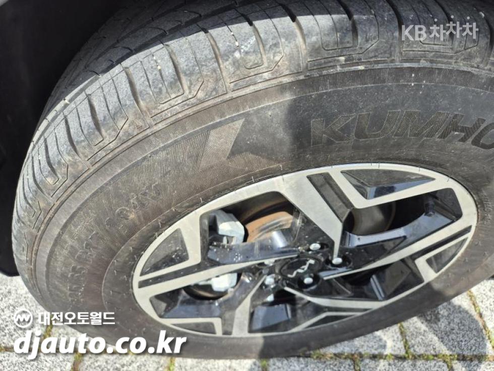 2024 - kia sportage