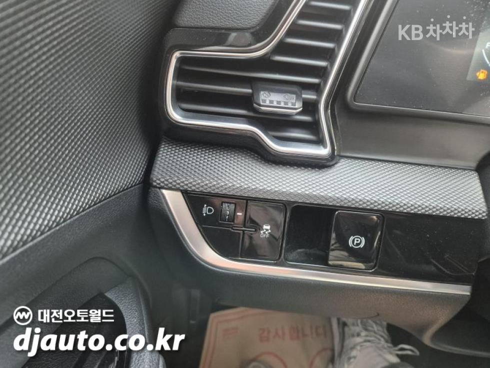 2024 - kia sportage