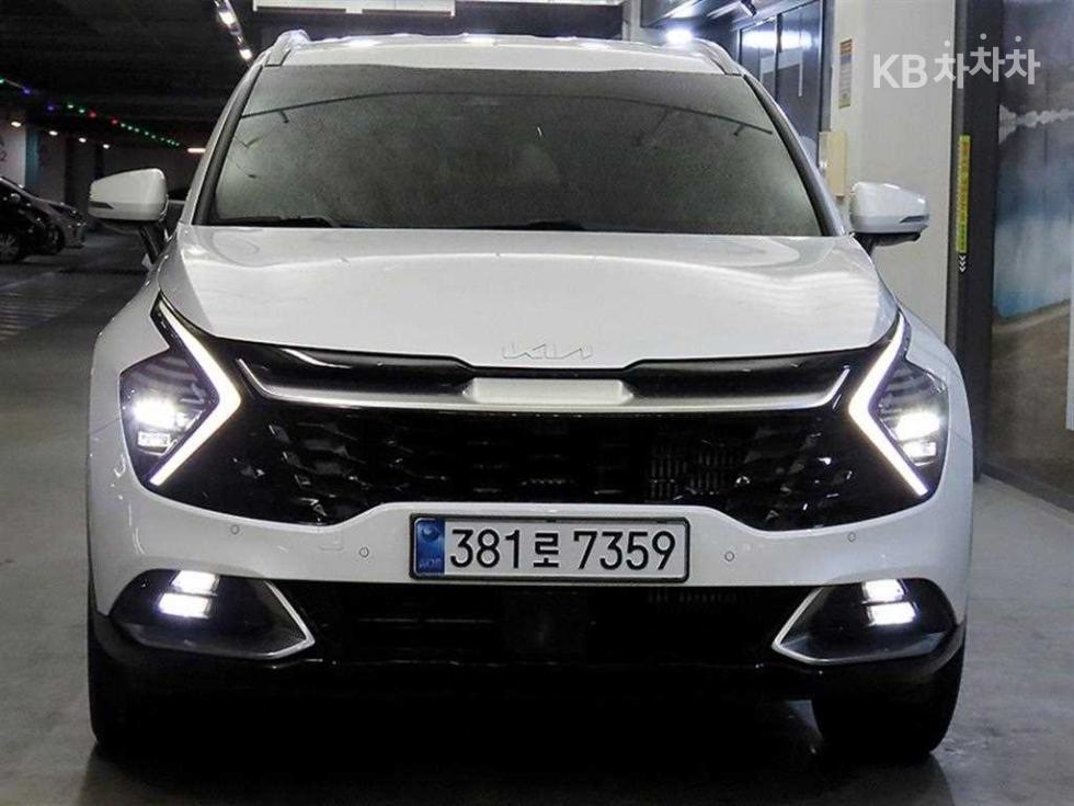 2023 - kia sportage