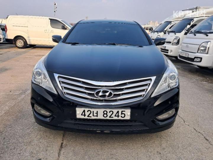 Hyundai Grandeur HG HG240 Luxury 2