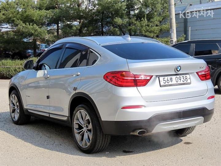 BMW X4 F26 20d xDrive Base Type 4