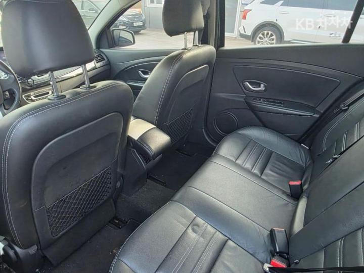 Renault SM3 Neo LE Base Type 7