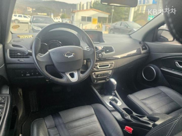 Renault SM3 Neo LE Base Type 8