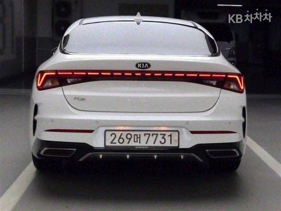 2020 - kia k5