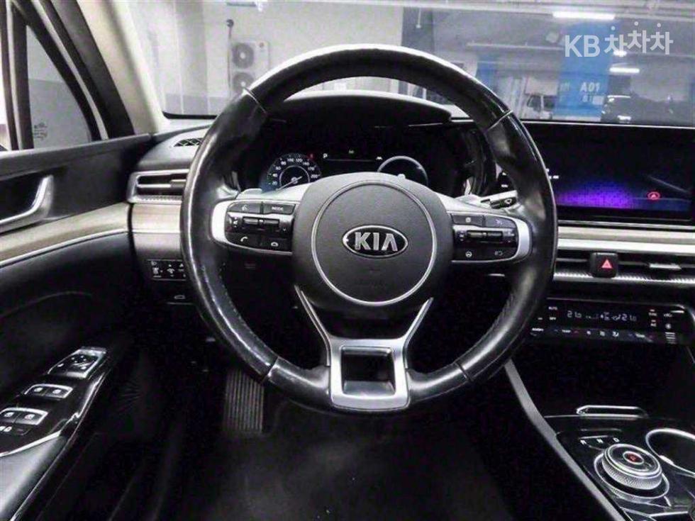 2020 - kia k5