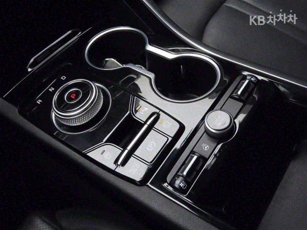 2020 - kia k5