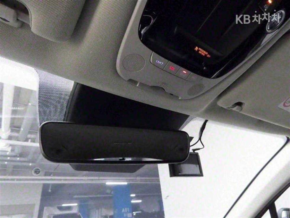 2020 - kia k5