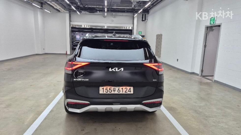 2022 - kia sportage